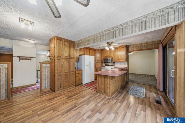 5410 Wilkins Circle, Lincoln, NE 68524