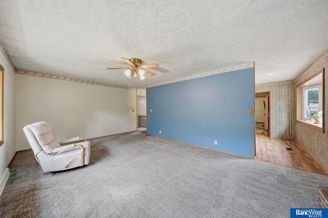 5410 Wilkins Circle, Lincoln, NE 68524