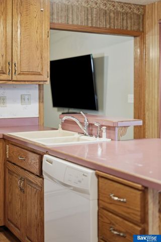 5410 Wilkins Circle, Lincoln, NE 68524
