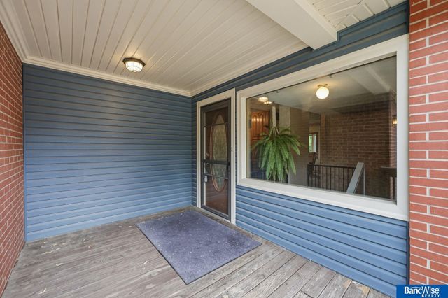 5410 Wilkins Circle, Lincoln, NE 68524