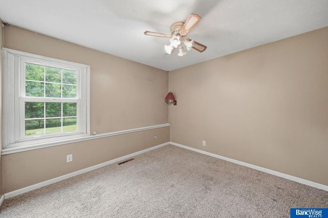 5410 Wilkins Circle, Lincoln, NE 68524