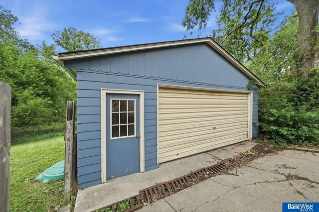 5410 Wilkins Circle, Lincoln, NE 68524