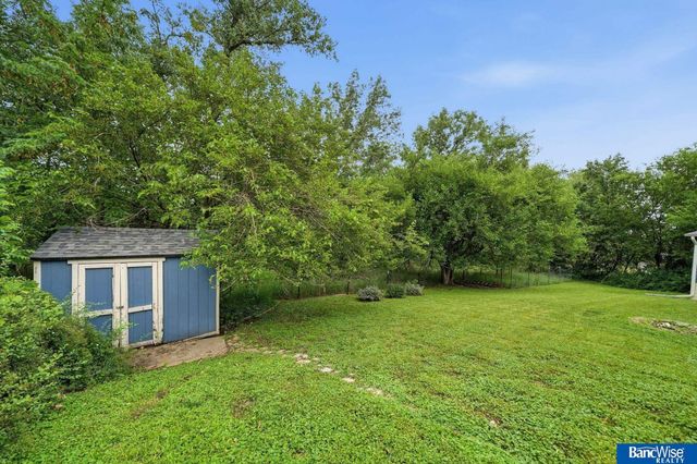 5410 Wilkins Circle, Lincoln, NE 68524
