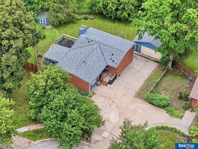 5410 Wilkins Circle, Lincoln, NE 68524