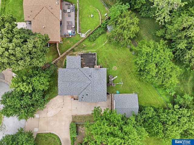 5410 Wilkins Circle, Lincoln, NE 68524