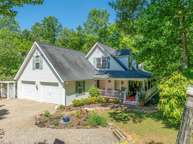 724 Fish Cove Road, Blairsville, GA 30512