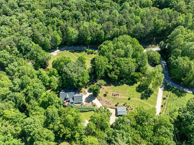 724 Fish Cove Road, Blairsville, GA 30512