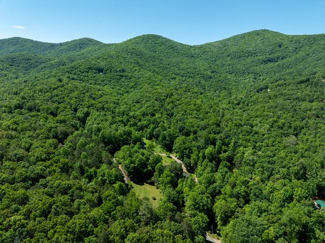 724 Fish Cove Road, Blairsville, GA 30512