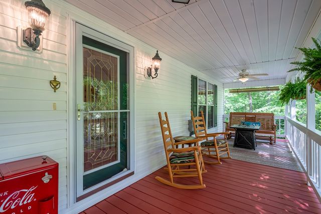 724 Fish Cove Road, Blairsville, GA 30512