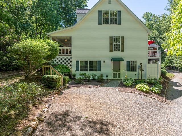 724 Fish Cove Road, Blairsville, GA 30512