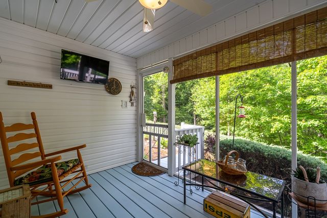 724 Fish Cove Road, Blairsville, GA 30512