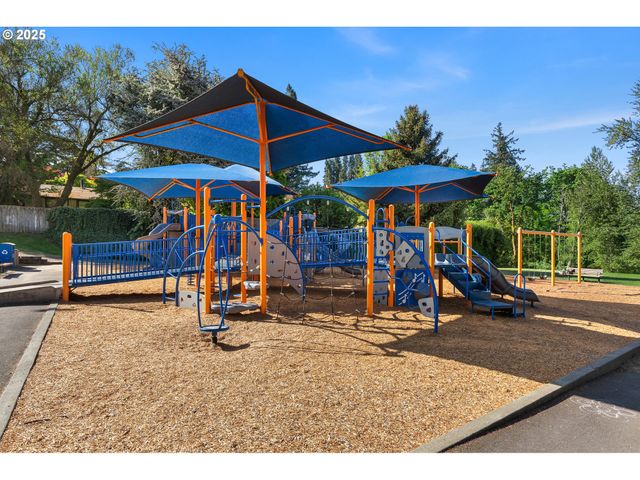 16565 Sw MEINECKE Rd, Sherwood, OR 97140