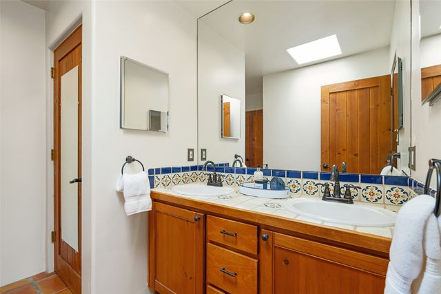 13 Palacio Road, Santa Fe, NM 87508