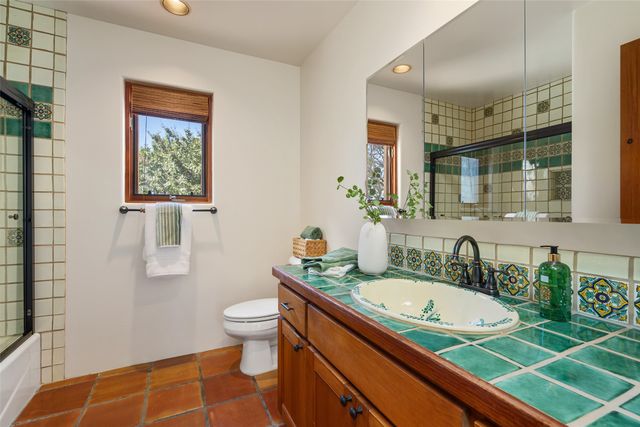 13 Palacio Road, Santa Fe, NM 87508