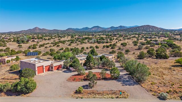 13 Palacio Road, Santa Fe, NM 87508