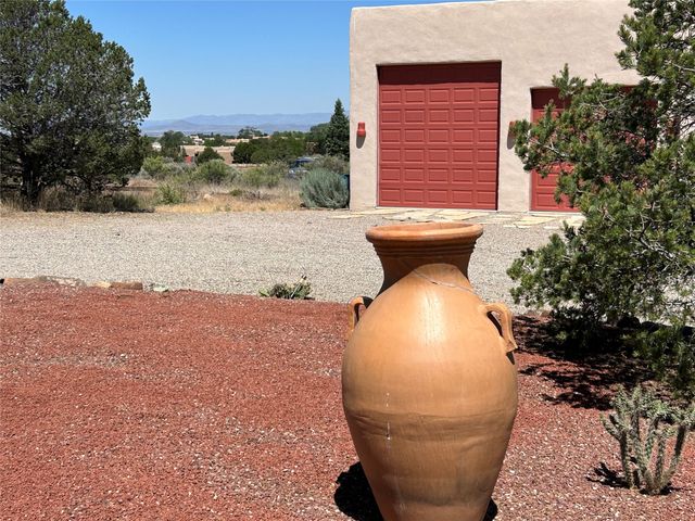13 Palacio Road, Santa Fe, NM 87508