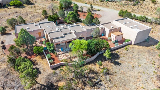 13 Palacio Road, Santa Fe, NM 87508