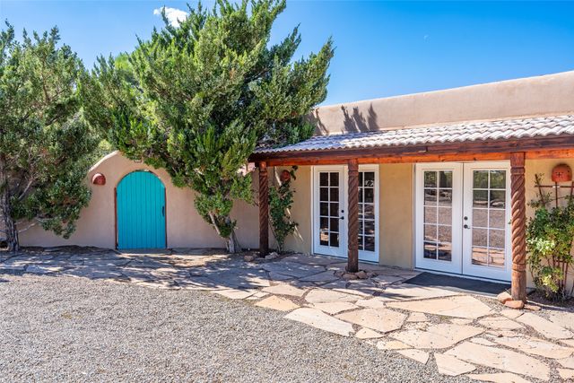 13 Palacio Road, Santa Fe, NM 87508