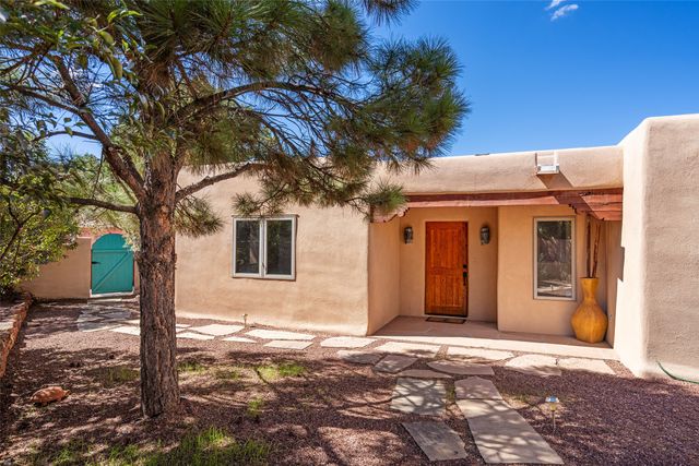13 Palacio Road, Santa Fe, NM 87508
