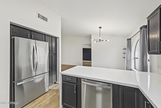 533 E KYLE Court, Gilbert, AZ 85296