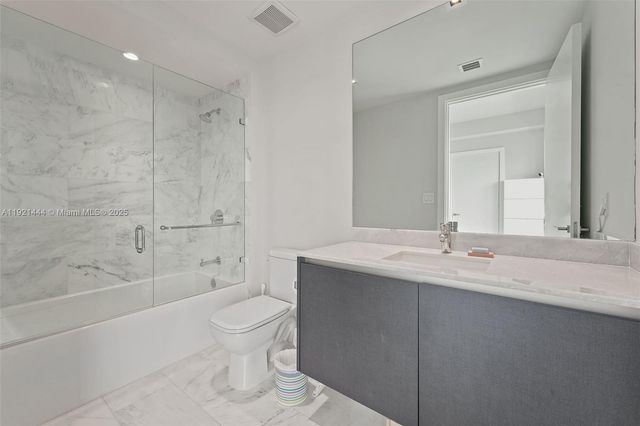 1451 Brickell Ave 2802, Miami, FL 33131