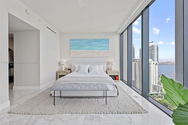 1451 Brickell Ave 2802, Miami, FL 33131