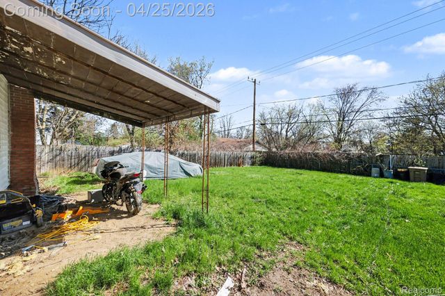634 Kenilworth Avenue, Pontiac, MI 48340