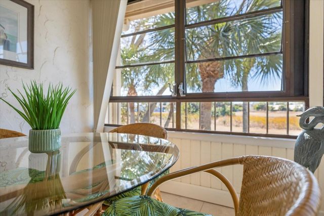 668 BIRD BAY CIRCLE 17, Venice, FL 34285