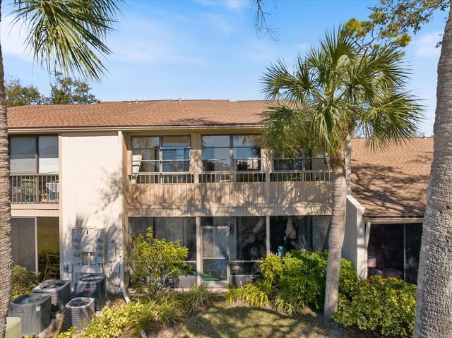 668 BIRD BAY CIRCLE 17, Venice, FL 34285