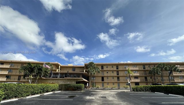 9370 SW 8th St 107, Boca Raton, FL 33428