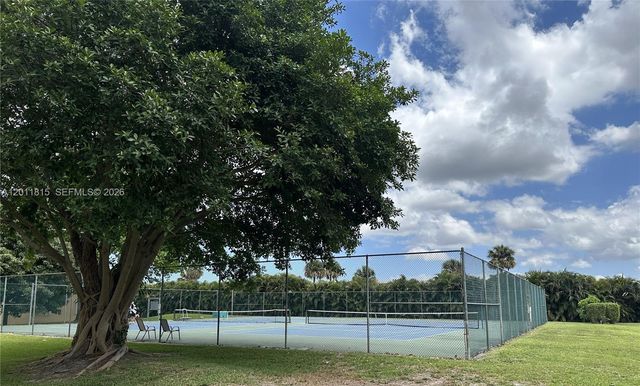 9370 SW 8th St 107, Boca Raton, FL 33428
