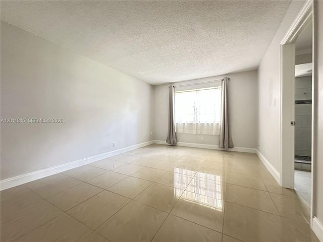 9370 SW 8th St 107, Boca Raton, FL 33428