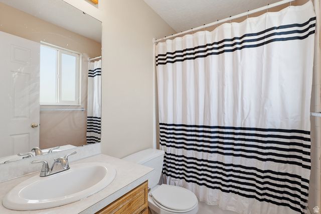 1932 N 810 W, Clinton, UT 84015