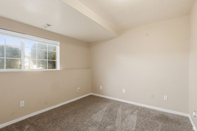 1932 N 810 W, Clinton, UT 84015