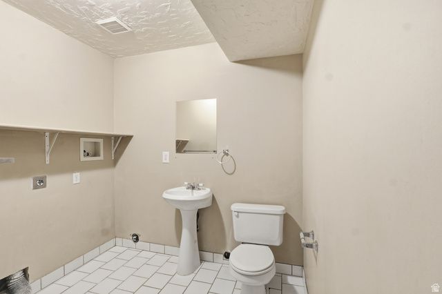 1932 N 810 W, Clinton, UT 84015