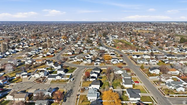1932 N 810 W, Clinton, UT 84015