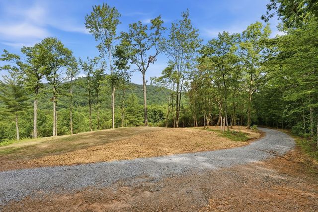 2781 Old Parker Place Road, Ellijay, GA 30536