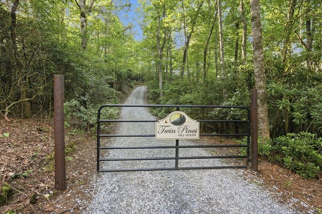 2781 Old Parker Place Road, Ellijay, GA 30536