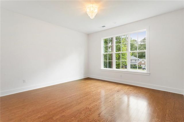 3711 Mountain Cove Road, Snellville, GA 30039