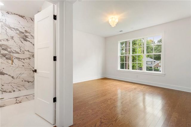 3711 Mountain Cove Road, Snellville, GA 30039