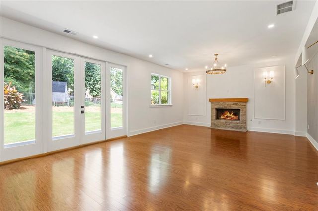 3711 Mountain Cove Road, Snellville, GA 30039