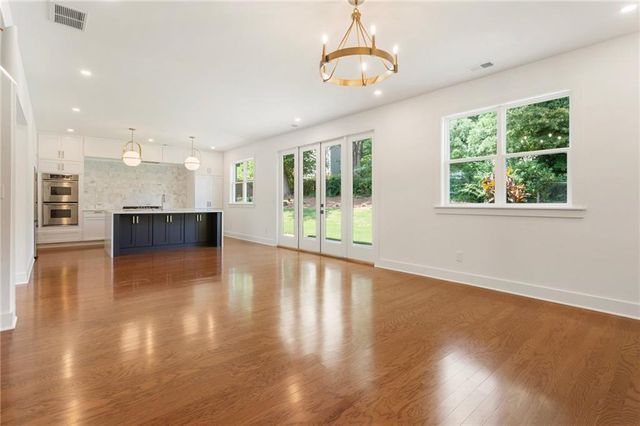 3711 Mountain Cove Road, Snellville, GA 30039