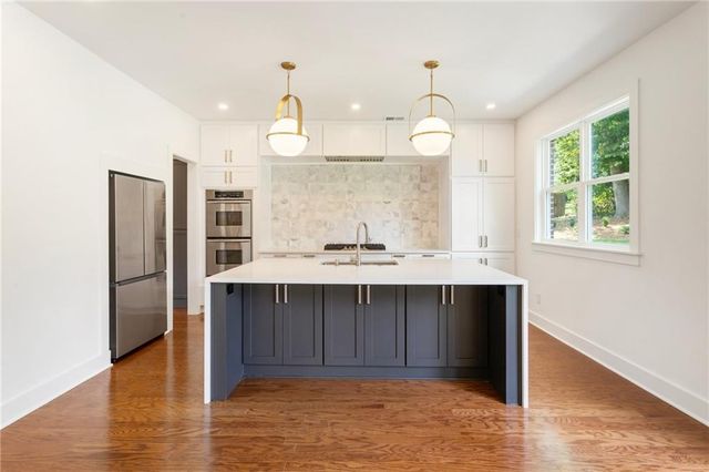 3711 Mountain Cove Road, Snellville, GA 30039