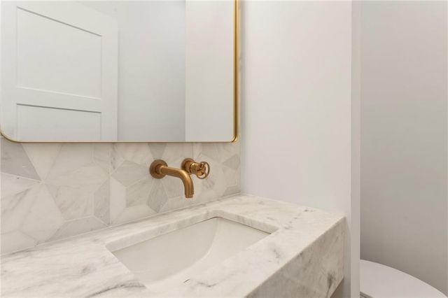 3711 Mountain Cove Road, Snellville, GA 30039