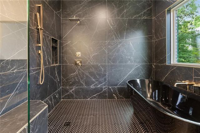 3711 Mountain Cove Road, Snellville, GA 30039