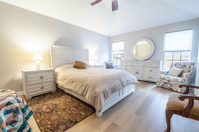 8143 TIMBER KNOLL LN, Memphis, TN 38018