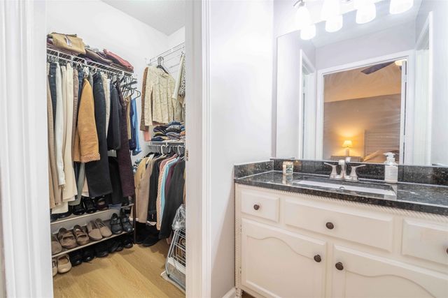 8143 TIMBER KNOLL LN, Memphis, TN 38018