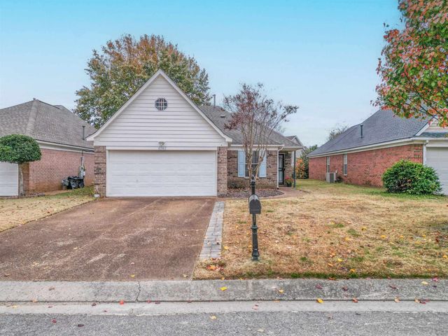 8143 TIMBER KNOLL LN, Memphis, TN 38018