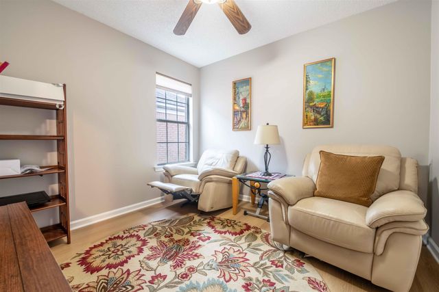 8143 TIMBER KNOLL LN, Memphis, TN 38018