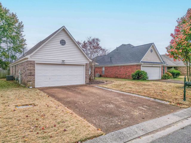 8143 TIMBER KNOLL LN, Memphis, TN 38018